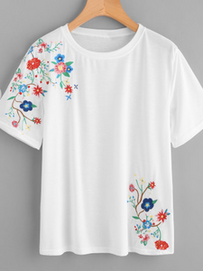 Embroidered Floral White Tee Shirt Fashion Top